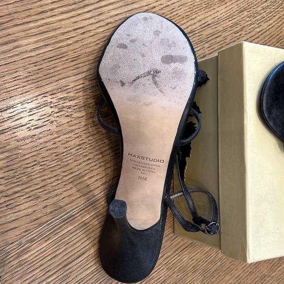 Beautiful Max Studio strappy heels with leaf details. - Picture 3 of 5